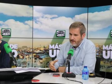 Ignacio Urquizu, con Carlos Alsina en ‘Más de uno’: “Los hiperliderazgos marginan a las minorías”