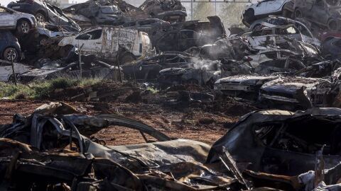 Bernabé acusa a Mazón de "trilerismo lingüístico" para "no asumir responsabilidad" en la extracción de coches de la dana