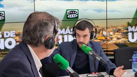 Pablo Bustinduy, con Carlos Alsina en ‘Más de uno’: “El debate sobre la reforma fiscal debería empezar por arriba, no por los que menos cobran” 