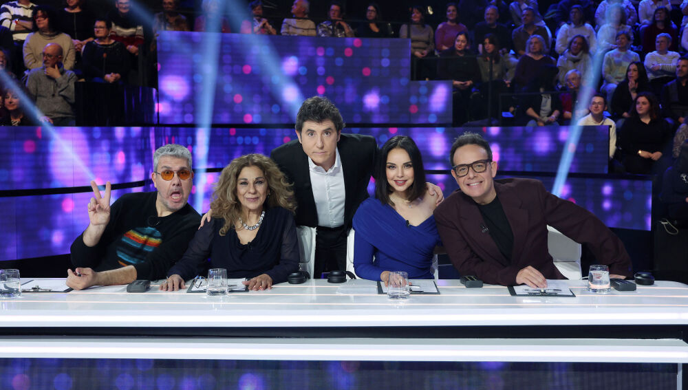 Antena 3 gana el viernes con lo más visto y arrasa en Prime Time con 'Tu cara me suena', líder y programa más visto del día Antena 3 gana el viernes con lo más visto y arrasa en Prime Time con 'Tu cara me suena', líder y programa más visto del día