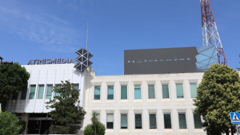 Antena 3 suma otro mes como la TV líder en abril. Atresmedia lidera entre los grupos ya durante 2 años y laSexta vence a su rival por 46º mes