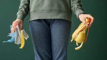 Tres jóvenes españoles reciben un galardón internacional por una etiqueta inteligente que reduce el desperdicio alimentario