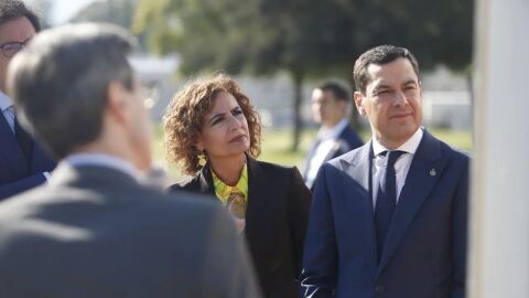 Juan Manuel Moreno Bonilla, con Carlos Alsina en ‘Más de uno’: “El Gobierno está instalado en un sistema de corruptela y engaños”