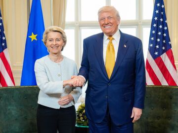 Trump amenaza a la UE con aranceles del 35% si no invierte 600.000 millones de dólares en EEUU