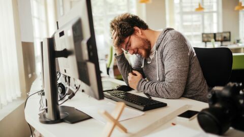 El nuevo descuido laboral: compartir información confidencial con la IA El nuevo descuido laboral: compartir información confidencial con la IA