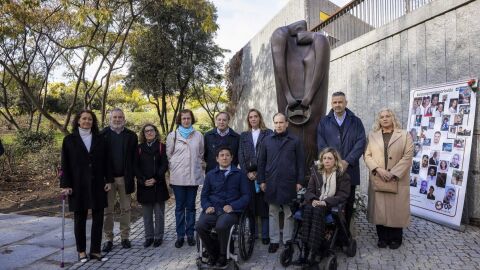 Madrid homenajea a las víctimas de los accidentes de tráfico y pide ser "inconformistas" con la reducción de siniestros