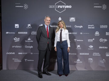 Yolanda Díaz, vicepresidenta del Gobierno y ministra de Trabajo y Economía Social: “Vamos a lanzar ya la ‘tasa Trump’, que bajen de la nube y pasen por Hacienda” Yolanda Díaz, vicepresidenta del Gobierno y ministra de Trabajo y Economía Social: “Vamos a lanzar ya la ‘tasa Trump’, que bajen de la nube y pasen por Hacienda”