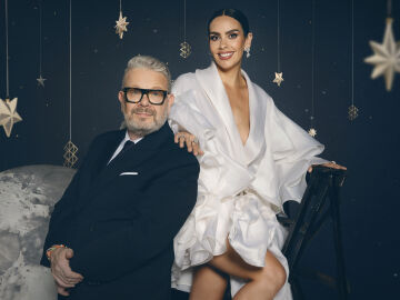 Cristina Pedroche y Alberto Chicote, preparados para las Campanadas de Atresmedia, alcanzan una década despidiendo el año juntos Cristina Pedroche y Alberto Chicote, preparados para las Campanadas de Atresmedia, alcanzan una década despidiendo el año juntos
