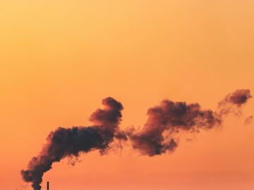 Las grandes ciudades espa&ntilde;olas ya rebasan hoy el l&iacute;mite de contaminaci&oacute;n que la UE exige para 2030