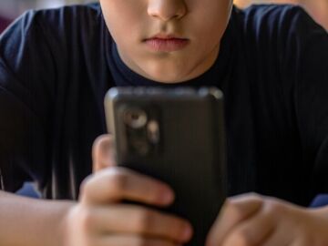 &iquest;Y si dejar de publicar en redes fuera la mejor decisi&oacute;n para tu salud mental? 