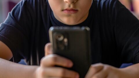 &iquest;Y si dejar de publicar en redes fuera la mejor decisi&oacute;n para tu salud mental? 