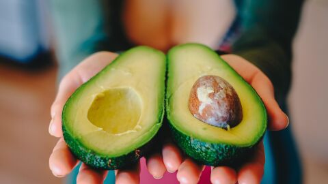 El poder del mango y el aguacate, cómo esta pareja de alimentos mejora tu presión arterial y circulación El poder del mango y el aguacate, cómo esta pareja de alimentos mejora tu presión arterial y circulación