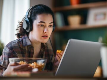 El doble de velocidad, cero de memoria: &iquest;c&oacute;mo nos est&aacute; afectando la ley de la inmediatez?