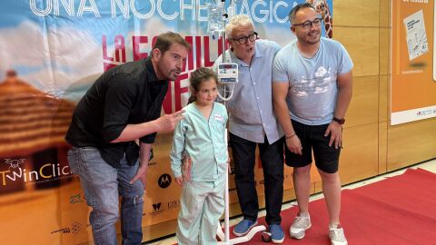 Leo Harlem y Joaqu&iacute;n Maz&oacute;n llevan &lsquo;La familia Benet&oacute;n +2&rsquo; al Hospital de La Paz en un pase especial para pacientes