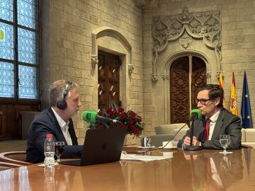 Carlos Alsina entrevista a Salvador Illa en la Generalitat de Catalu&ntilde;a