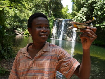 Atresmedia Cine presenta el tráiler principal de ‘Viaje al país de los blancos’, basada en la historia real de Ousman Umar Atresmedia Cine presenta el tráiler principal de ‘Viaje al país de los blancos’, basada en la historia real de Ousman Umar