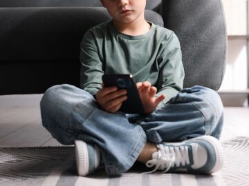 El 95 % de la ciudadanía española considera que los menores están desprotegidos en el entorno digital El 95 % de la ciudadanía española considera que los menores están desprotegidos en el entorno digital