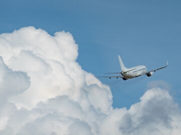 Las aerolíneas confiesan que no llegarán solas a cero emisiones en 2050: "Nos hemos desviado del camino" Las aerolíneas confiesan que no llegarán solas a cero emisiones en 2050: "Nos hemos desviado del camino"