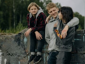 Parentificación el fenómeno por el que algunos adolescentes asumen roles que no les corresponden Parentificación el fenómeno por el que algunos adolescentes asumen roles que no les corresponden