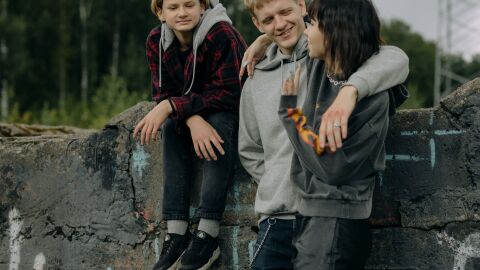 Parentificaci&oacute;n el fen&oacute;meno por el que algunos adolescentes asumen roles que no les corresponden
