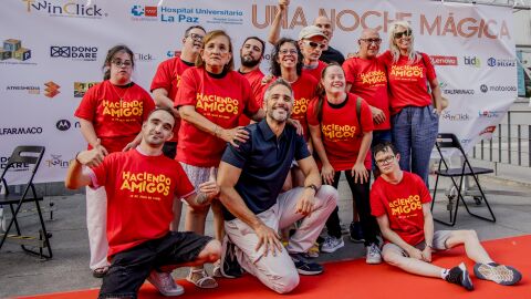 El equipo de ‘Haciendo amigos’ se suma a la tercera edición de “Una Noche Mágica” del Hospital público La Paz El equipo de ‘Haciendo amigos’ se suma a la tercera edición de “Una Noche Mágica” del Hospital público La Paz