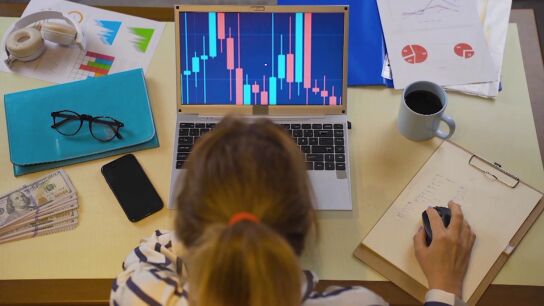 La educación financiera gana peso como pilar de la sostenibilidad: "Pequeños hábitos pueden cambiar el futuro económico" La educación financiera gana peso como pilar de la sostenibilidad: "Pequeños hábitos pueden cambiar el futuro económico"