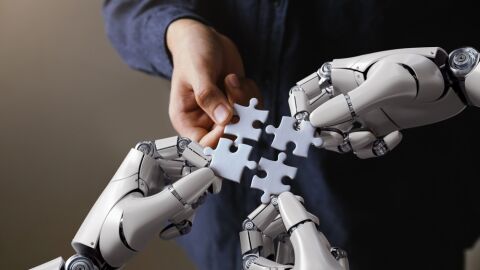&iquest;Por qu&eacute; humanizamos la IA? El riesgo de buscar humanidad donde solo hay c&oacute;digo
