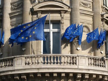 Las empresas afrontan nuevas obligaciones para hacer los envases m&aacute;s reutilizables y reciclables gracias al nuevo reglamento de la UE