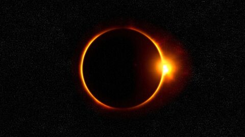 Los eclipses de 2027 y 2028 volverán a convertir a España en protagonista, siendo uno de los más largos del siglo Los eclipses de 2027 y 2028 volverán a convertir a España en protagonista, siendo uno de los más largos del siglo