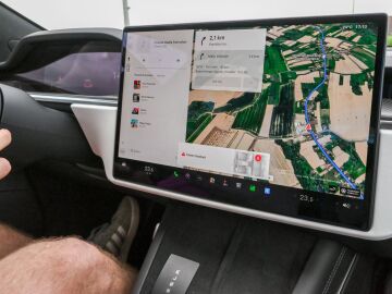 Detectan el primer 'malware' diseñado específicamente para infectar las pantallas de los coches Detectan el primer 'malware' diseñado específicamente para infectar las pantallas de los coches