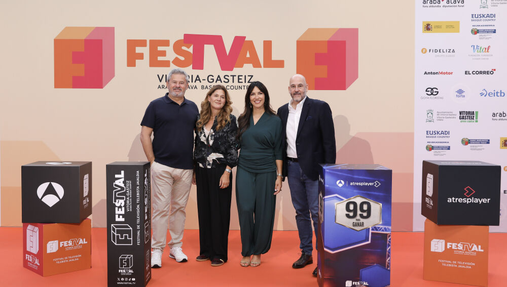 Antena 3 presenta en el FesTVal de Vitoria ’99 para ganar’, su nuevo gran concurso de Prime Time con Miki Nadal e Irene Junquera Antena 3 presenta en el FesTVal de Vitoria ’99 para ganar’, su nuevo gran concurso de Prime Time con Miki Nadal e Irene Junquera