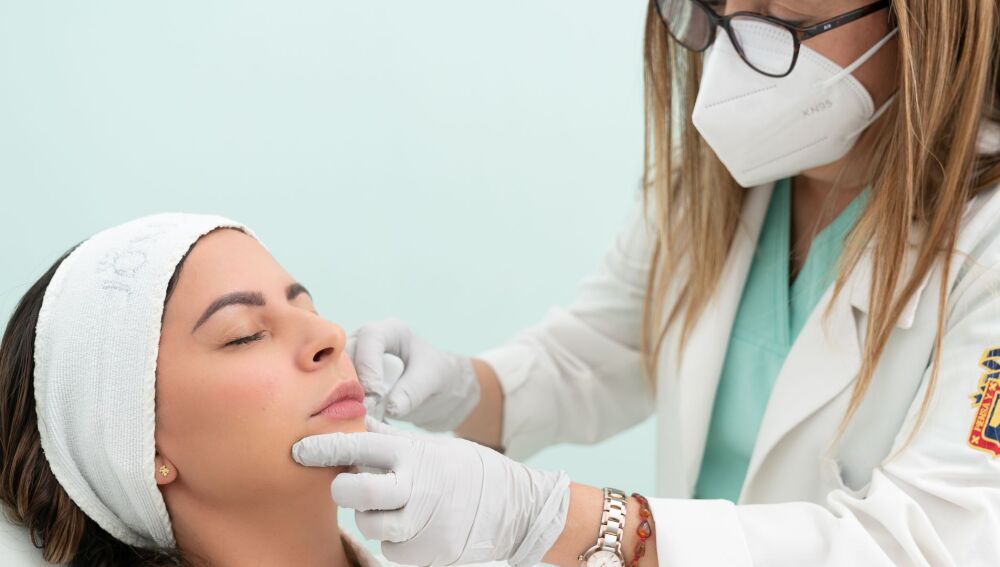 Los 10 consejos de la SEME para evitar riesgos al someterse a un tratamiento de medicina estética Los 10 consejos de la SEME para evitar riesgos al someterse a un tratamiento de medicina estética