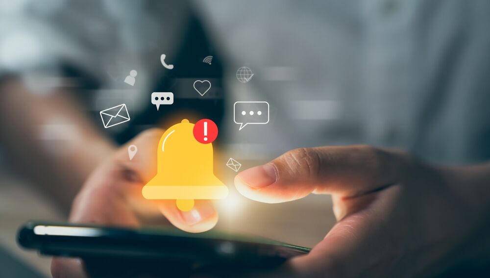 El coste oculto de las notificaciones constantes: tres efectos de las interrupciones digitales (y cómo frenarlos) El coste oculto de las notificaciones constantes: tres efectos de las interrupciones digitales (y cómo frenarlos)