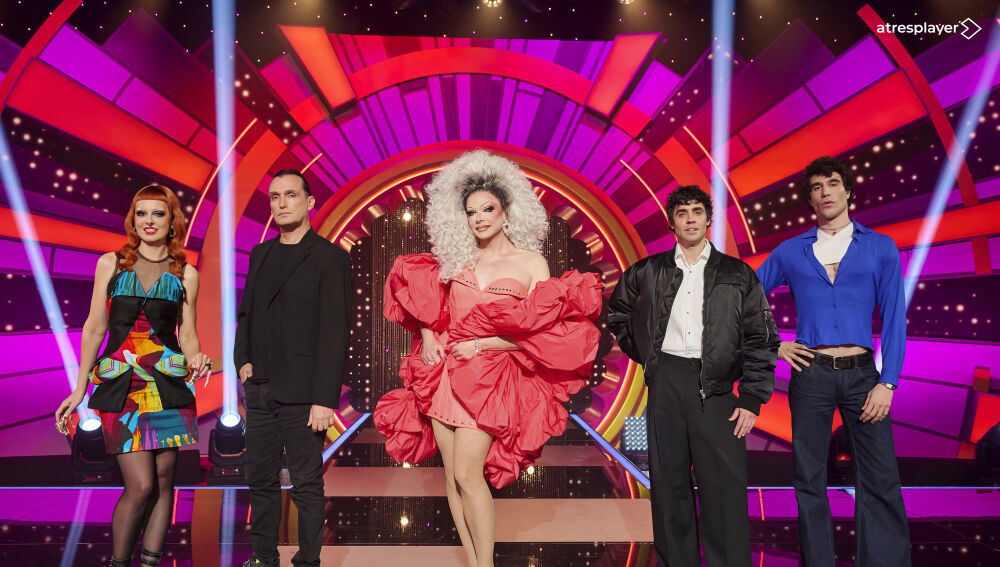 ‘Drag Race España’ recibe a Rafa Méndez y vive su gran batalla de girlbands, este domingo en atresplayer ‘Drag Race España’ recibe a Rafa Méndez y vive su gran batalla de girlbands, este domingo en atresplayer