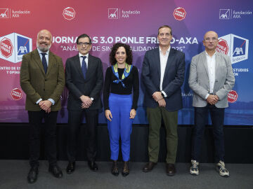 Expertos reunidos por PONLE FRENO destacan la contención de las víctimas en carretera y ciudad en 2025 Expertos reunidos por PONLE FRENO destacan la contención de las víctimas en carretera y ciudad en 2025
