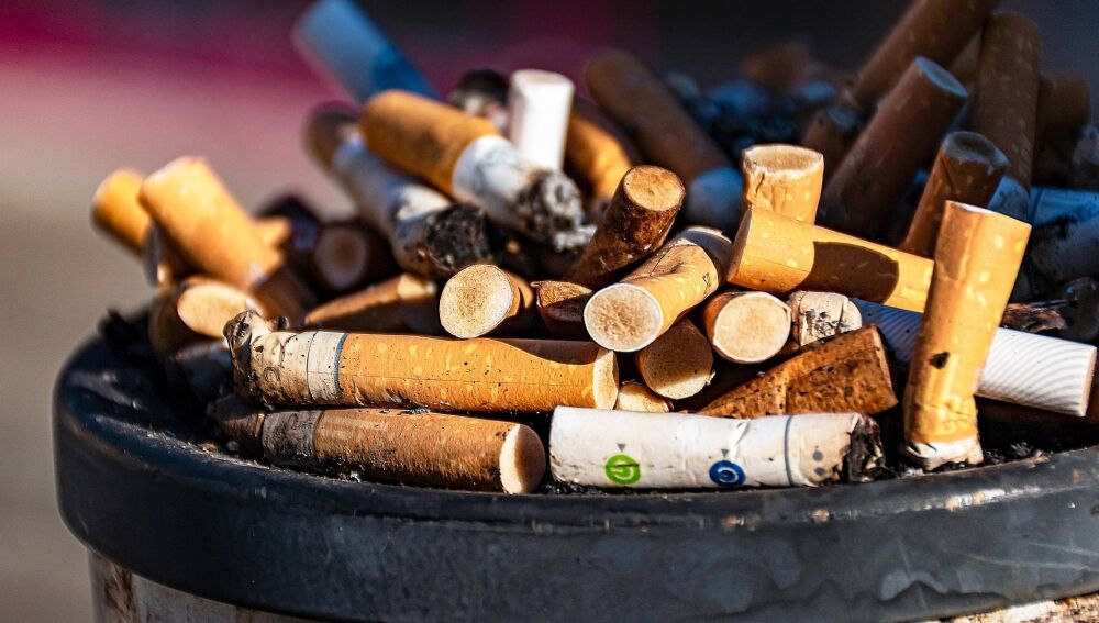 El consumo diario de tabaco cae a un mínimo histórico El consumo diario de tabaco cae a un mínimo histórico