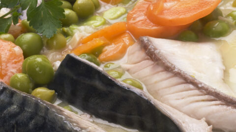Caballa con guisantes y zanahoria Caballa con guisantes y zanahoria