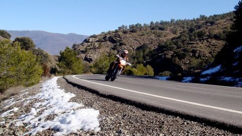 Motorista en invierno