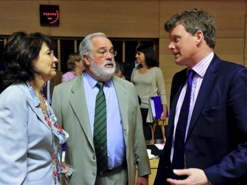 Miguel Arias Cañete, Maria Damanakis y Richard Benyon