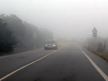 La conducci&oacute;n con niebla