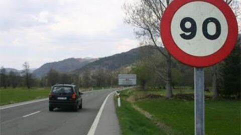 Límite de velocidad en las carreteras convencionales Límite de velocidad en las carreteras convencionales