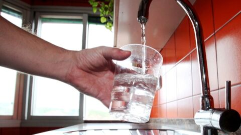 Agua del grifo Agua del grifo