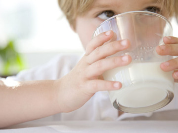 El consumo de leche de vaca reduce el riesgo de padecer obesidad y sobrepeso