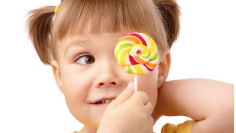 La OMS recomienda reducir la ingesta de az&uacute;car para combatir la obesidad infantil