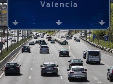 Atascos en la operaci&oacute;n salida del puente de Mayo