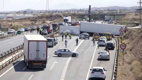 Mueren 14 personas en doce accidentes el fin de semana