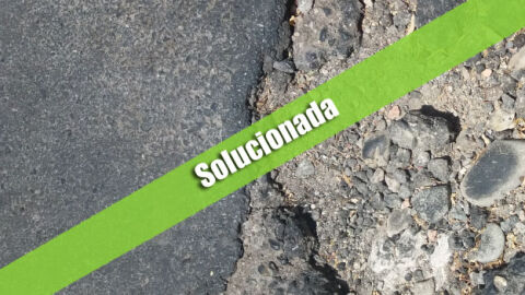 Agujero en el asfalto en C&oacute;rdoba