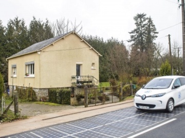 Francia inaugura el primer tramo de carretera solar del mundo