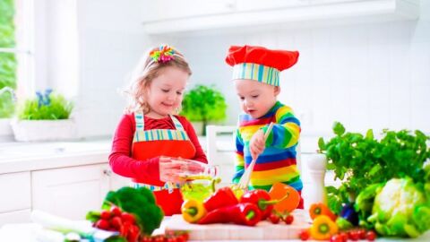 Las claves para que los niños coman frutas y verduras Las claves para que los niños coman frutas y verduras