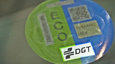 Pegatina DGT